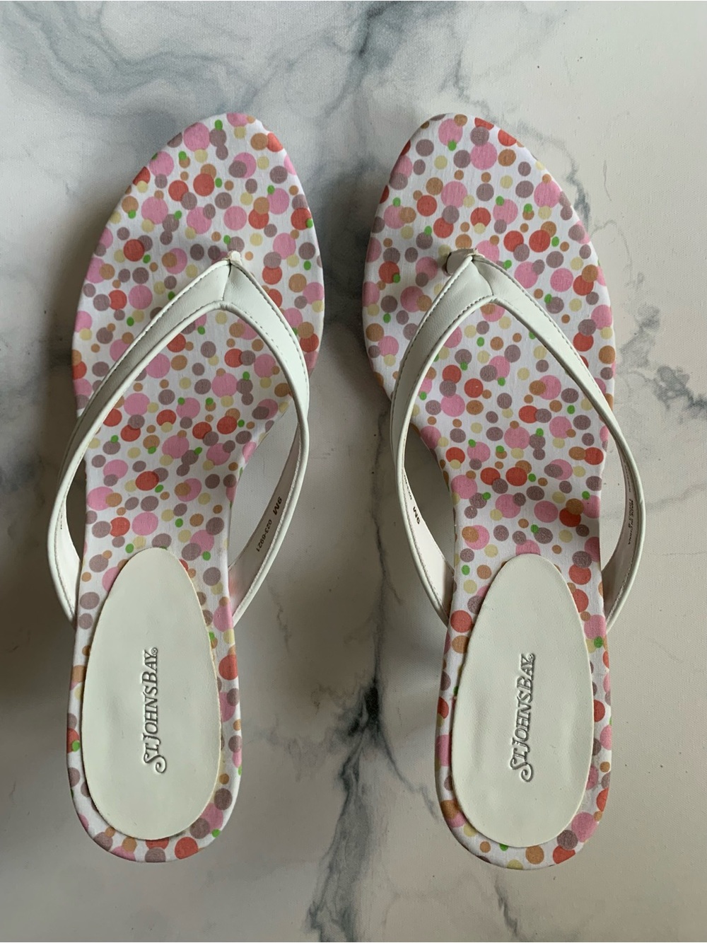 St. John's Bay White Polka Dot Thong Slip On Open Toe Heels Women's US 9
